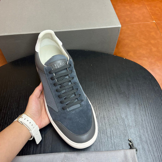 Damen Sportliche Wildleder Sneakers mit modischem Design und flexibler Sohle EB