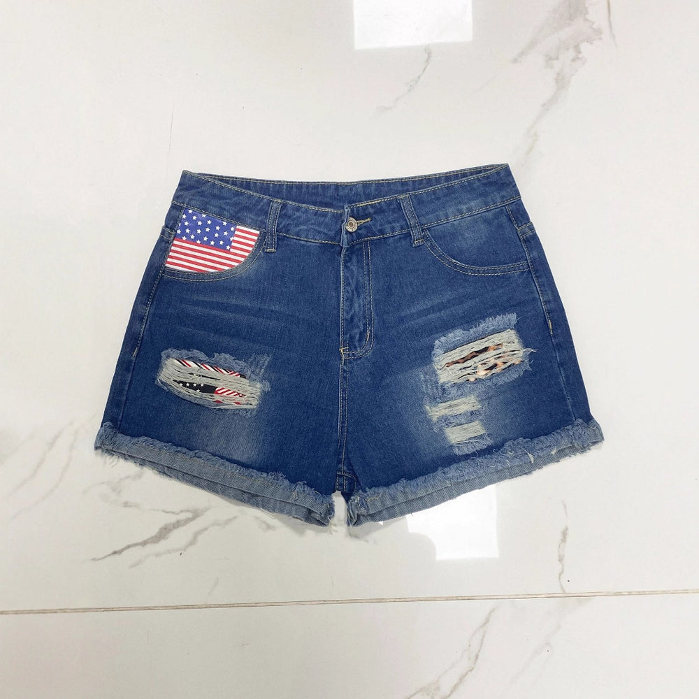 Damen Jeans-Shorts mit einzigartigem Flaggen-Design und modernen Destroyed-Details EB