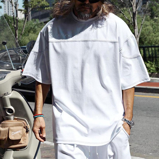 Herren lässiges Kurzarm-T-Shirt mit oversized Schnitt und komfortablen Hosen EB