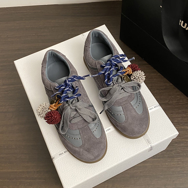 Damen Sneakers im modernen Design mit dekorativen Schnürsenkeln EB