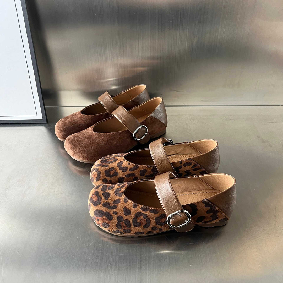 Damen Mokassins mit elegantem Riemen und hochwertiger Veloursoberfläche EB
