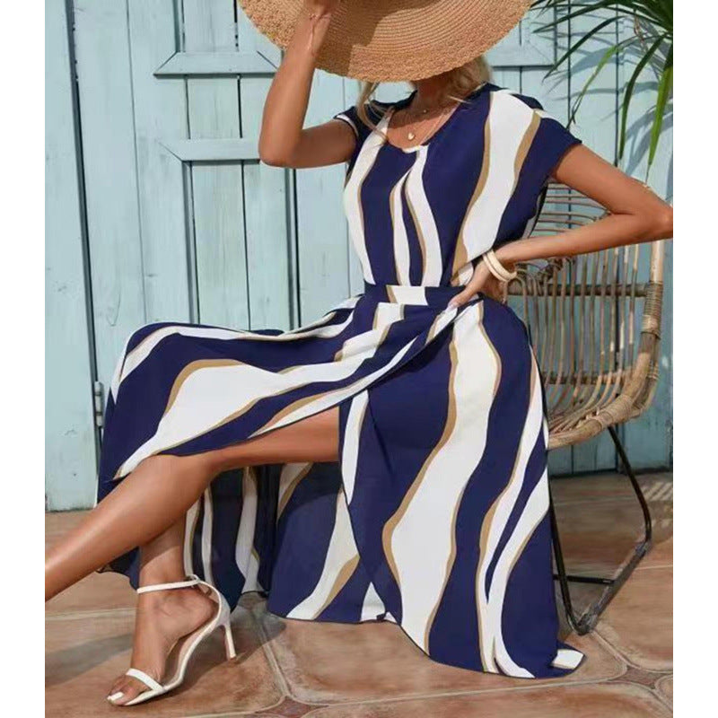 Damen Maxi-Kleid mit modernen Streifen und elegantem Schlitz EB