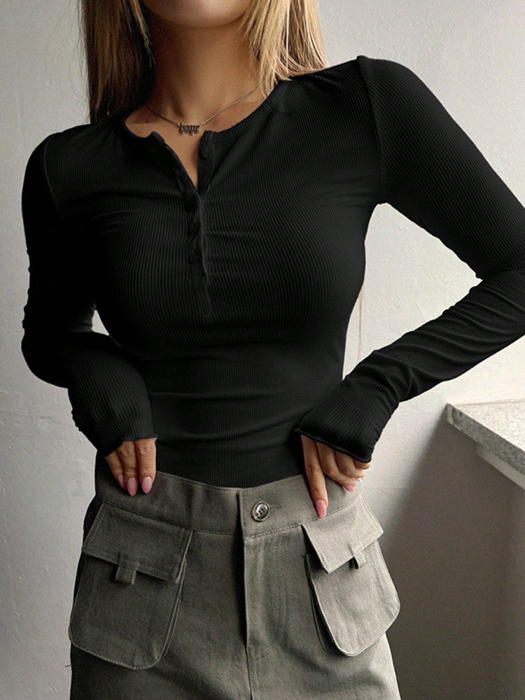 Damen Figurnahe Rippstrick-Henleyshirt mit Knopfleiste und Langarm EB