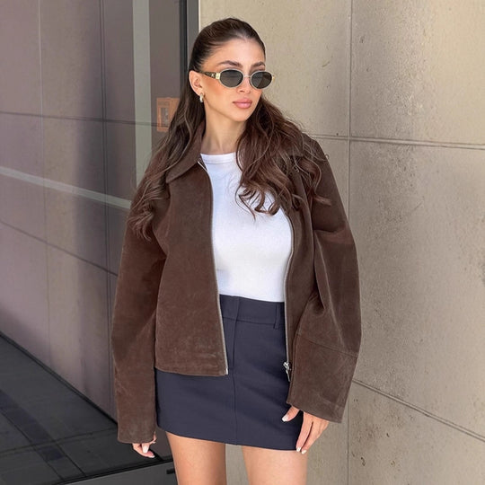 Damen Suede Jacke mit großzügigem Schnitt und eleganten Details EB