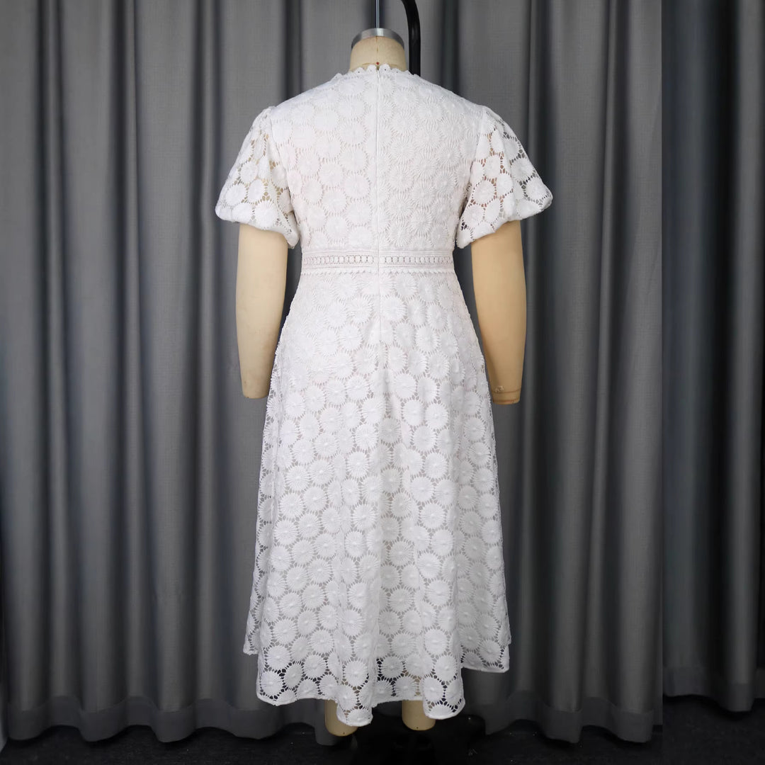 Damen Midi-Kleid mit eleganter Spitzenapplikation und Puffärmeln EB