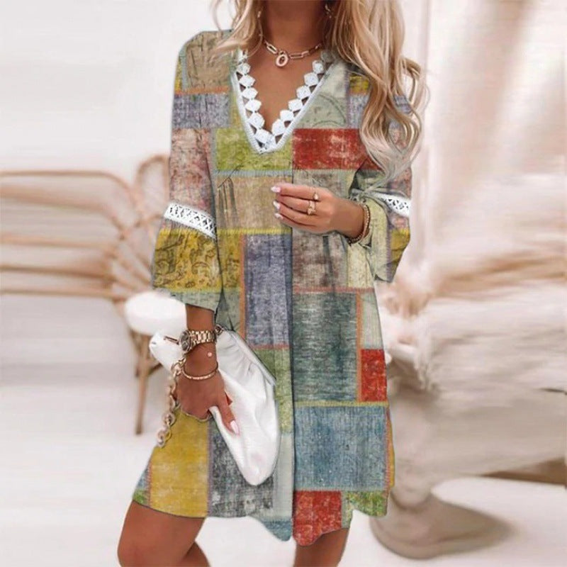 Damen Blumiges Tunika-Kleid mit Spitzenakzenten EB