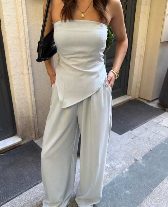 Damen elegantes Jumpsuit mit trägerloser Silhouette und asymmetrischem Design EB