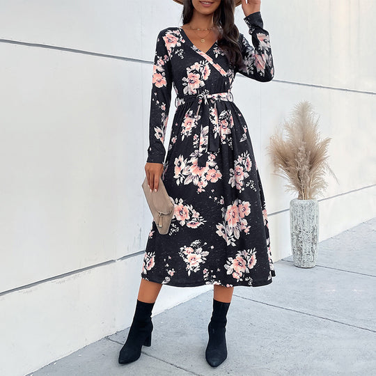 Damen Wickelkleid mit floralem Muster und eleganter Taillierung EB