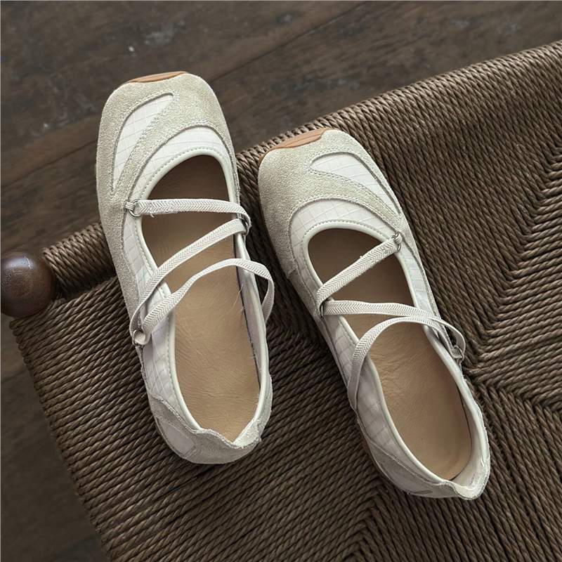 Damen Ballerina-Schuhe mit zierlichem Riemen und elegantem Design EB