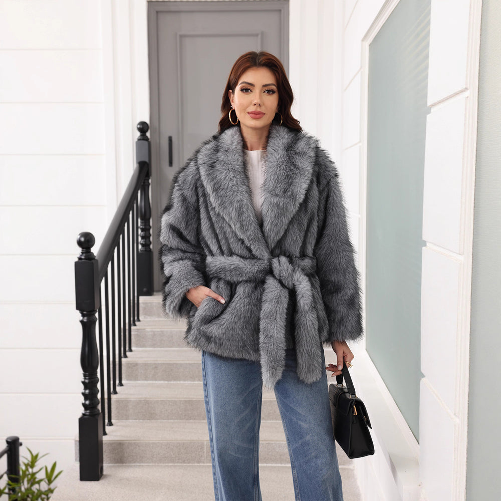Damen Kuschelige und elegante Kunstfelljacke EB
