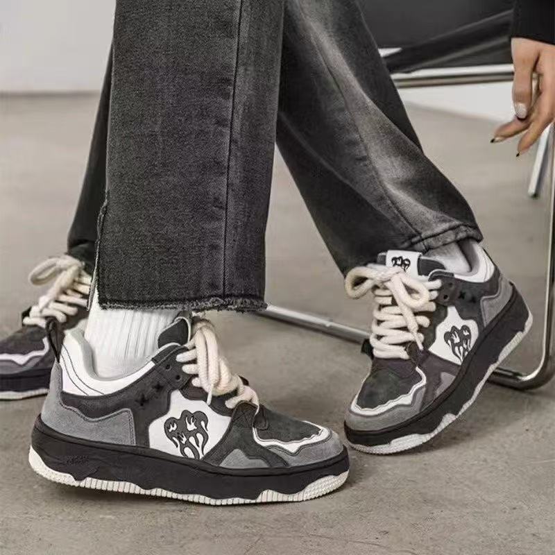 Damen Sportliche Sneakers mit strapazierfähigem Obermaterial und ergonomischer Dämpfung EB