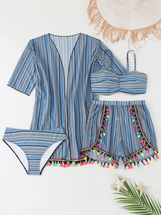 Damen Strandoutfit mit modischer Tunika und Shorts EB