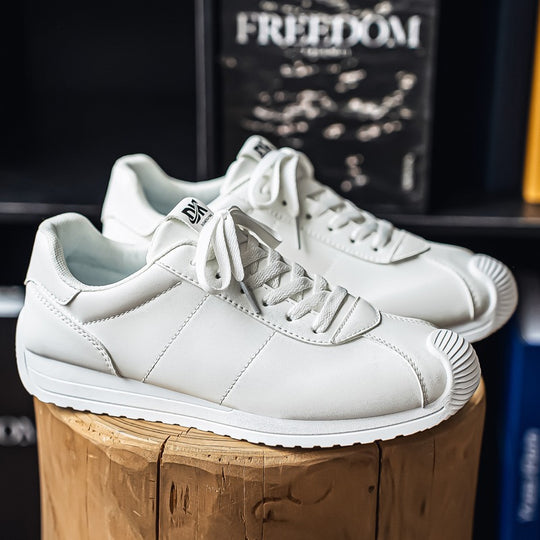Unisex City-Sneaker mit geriffelter Zehenkappe und wasserabweisendem Kunstleder EB