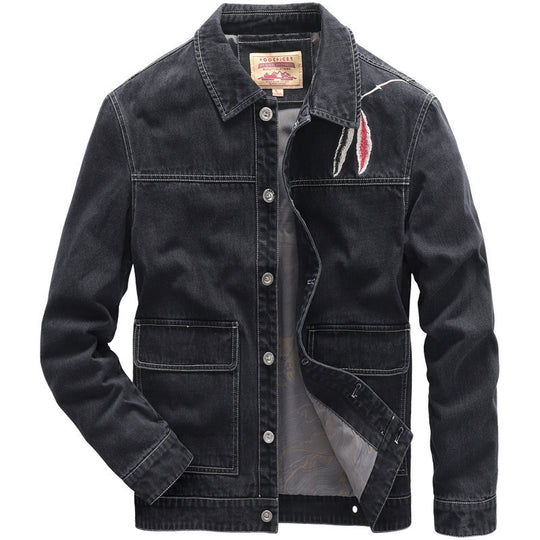 Herren Jeans-Truckerjacke mit Stickdetail und aufgesetzten Taschen EB