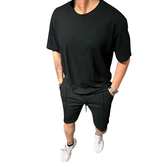 Herren lässiges Freizeitsport-Outfit mit strukturiertem Oberteil und Shorts EB