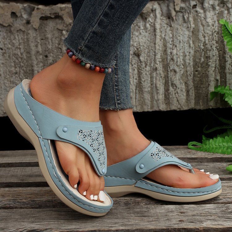 Damen Komfortable Zehentrenner-Sandalen mit feinem Lochmuster und ergonomischem Fußbett EB