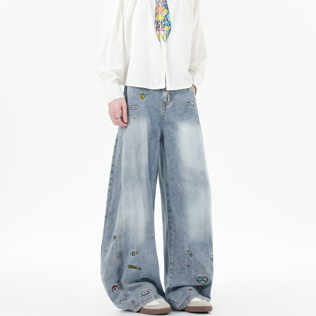 Damen Weit geschnittene Jeans mit bunten Stickereien EB