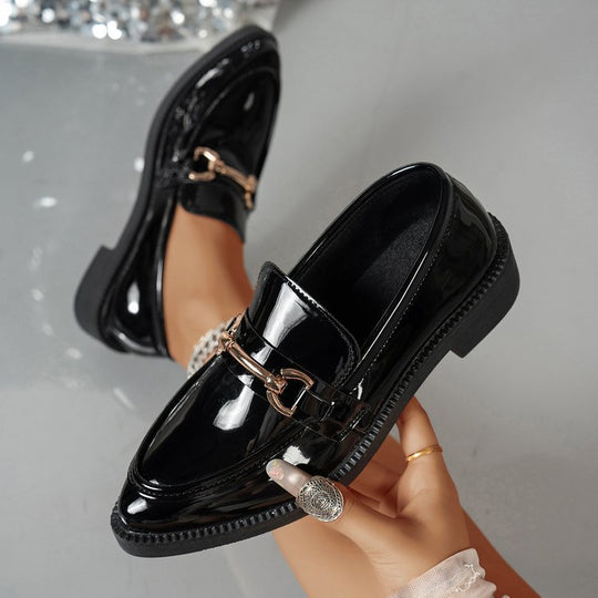 Damen  Lacklederoptik Loafer mit dekorativem Metall-Bit und profilierter Gummisohle EB
