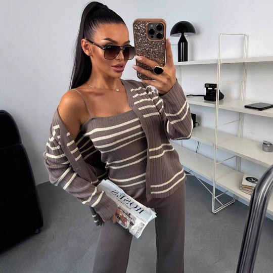 Damen Strick-Loungewear-Set aus Feinripp mit Button-Cardigan, Spaghetti-Top und weitem Jogger EB