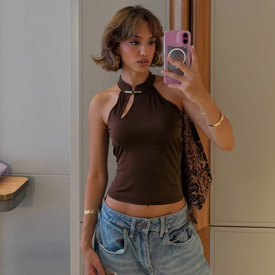 Damen modernes Hochkragen Top mit elegantem Schlitz und goldener Akzent EB