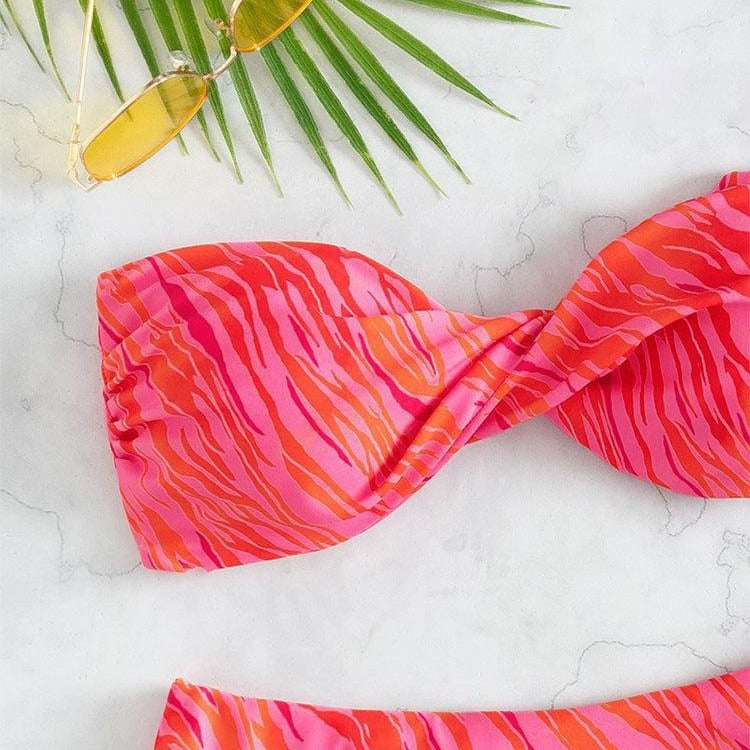 Damen Bandeau-Bikini mit Volant und geschmackvollem Muster EB
