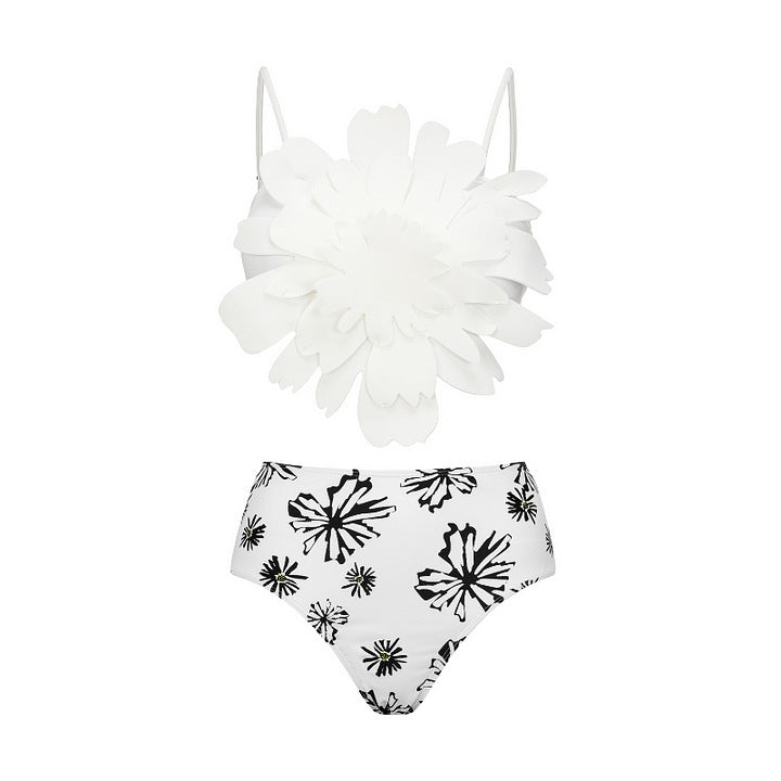 Damen Bikiniset mit besonderem Blumendekor und langem Wickelrock EB