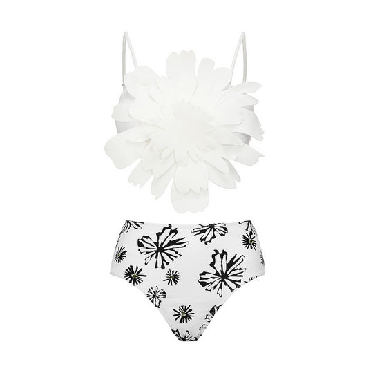 Damen Bikiniset mit besonderem Blumendekor und langem Wickelrock EB