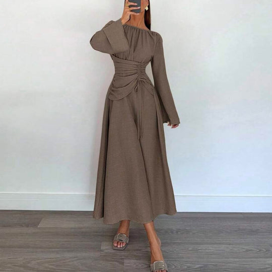 Damen Elegantes Maxikleid mit seitlichem Volant und raffinierten Drapierungen EB