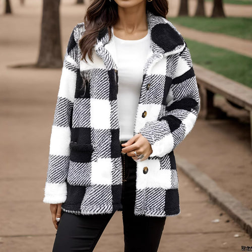 Damen Kuscheljacke mit Karomuster und Knopfverschluss EB