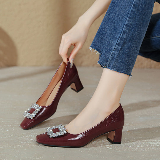 Damen Elegante Schuhe mit zeitlosen Schmuckakzenten EB