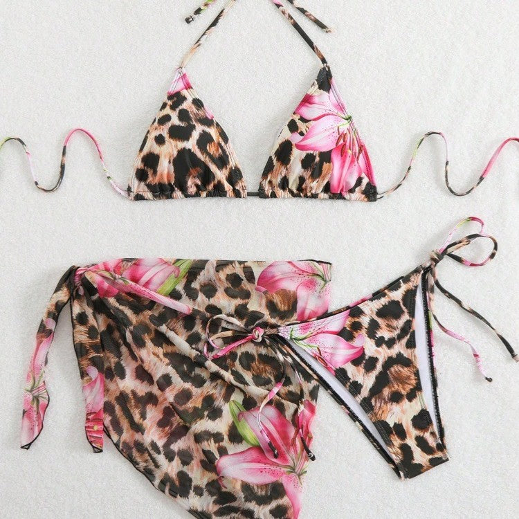 Damen Bikini-Set mit elegantem Leopardenmuster und verspielten Blumendetails EB