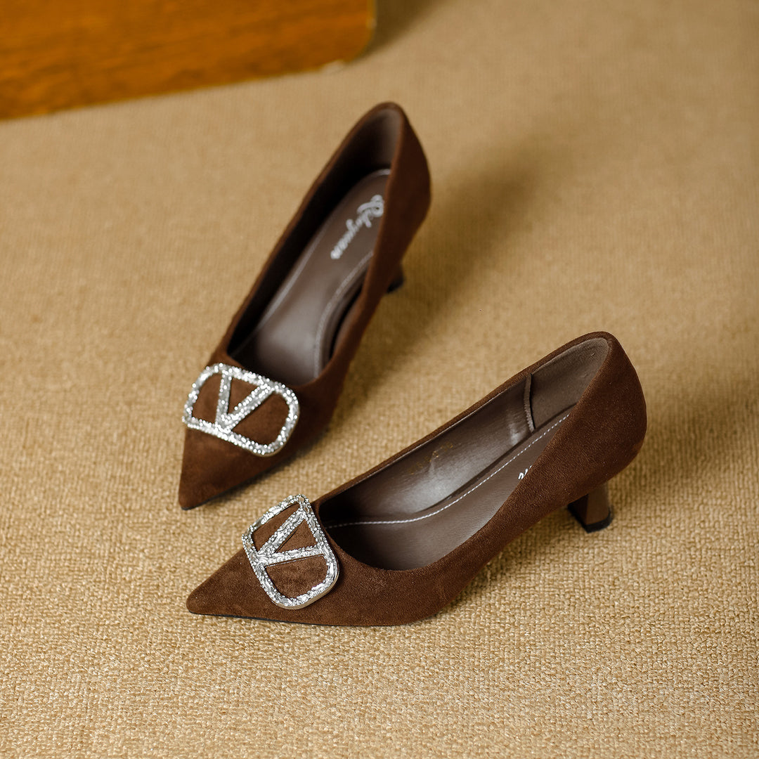 Damen elegante Pumps mit funkelndem Schmuckelement EB
