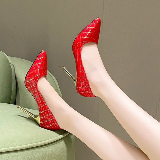 Damen Spitzen High Heels mit elegantem Krokodilleder-Design EB