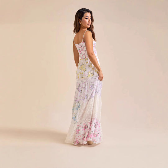 Damen Boho Maxikleid mit elastischem Oberteil und Spitzenakzenten EB