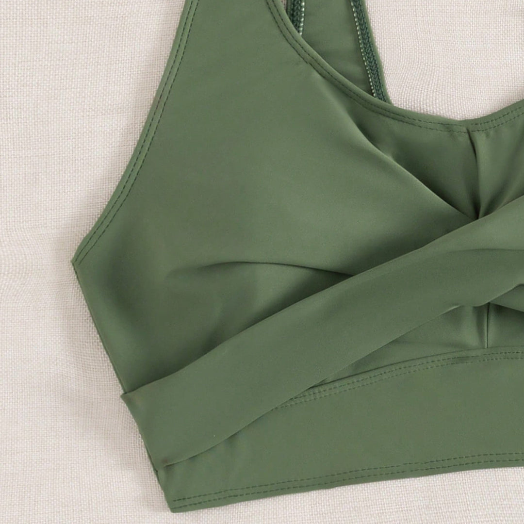 Damen Sportlicher Bikini mit gerafften Shorts EB