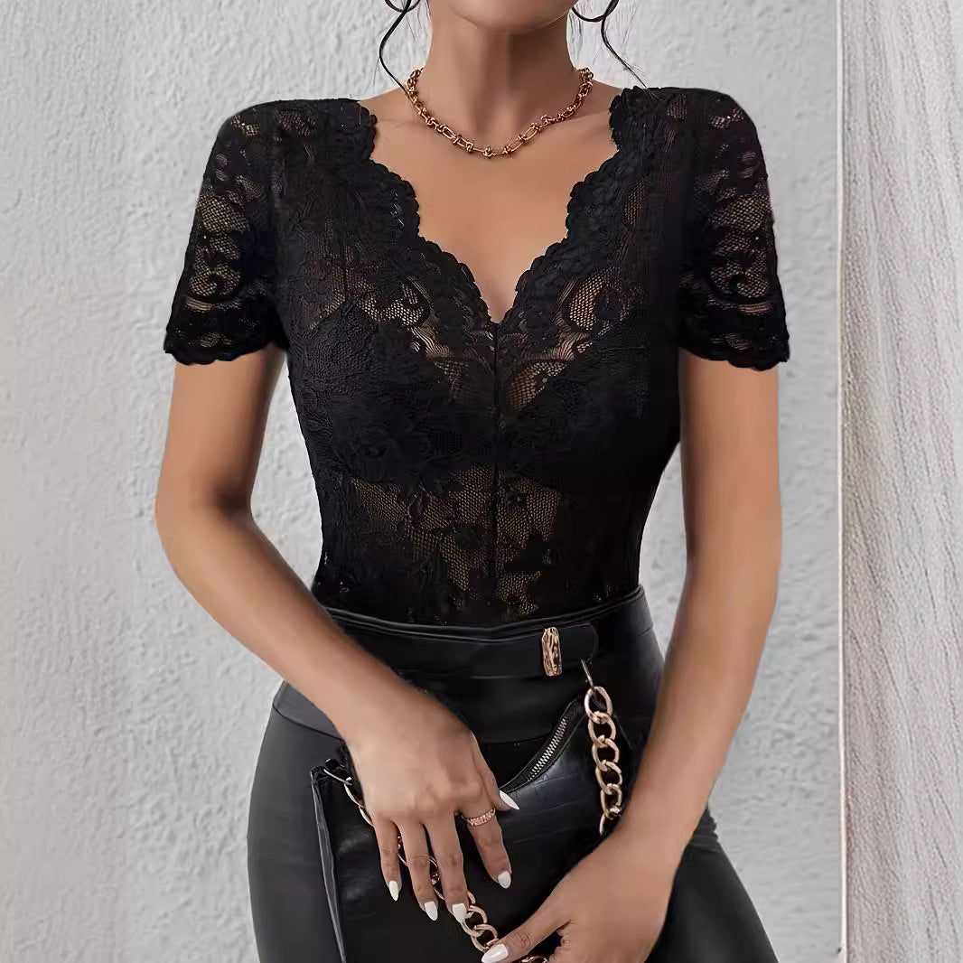 Damen Spitzenbody mit romantischer Dekolleté-Detail EB