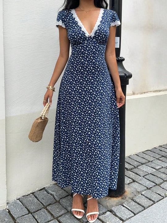 Damen Maxikleid mit floralem Muster und elegantem Spitzenbesatz EB