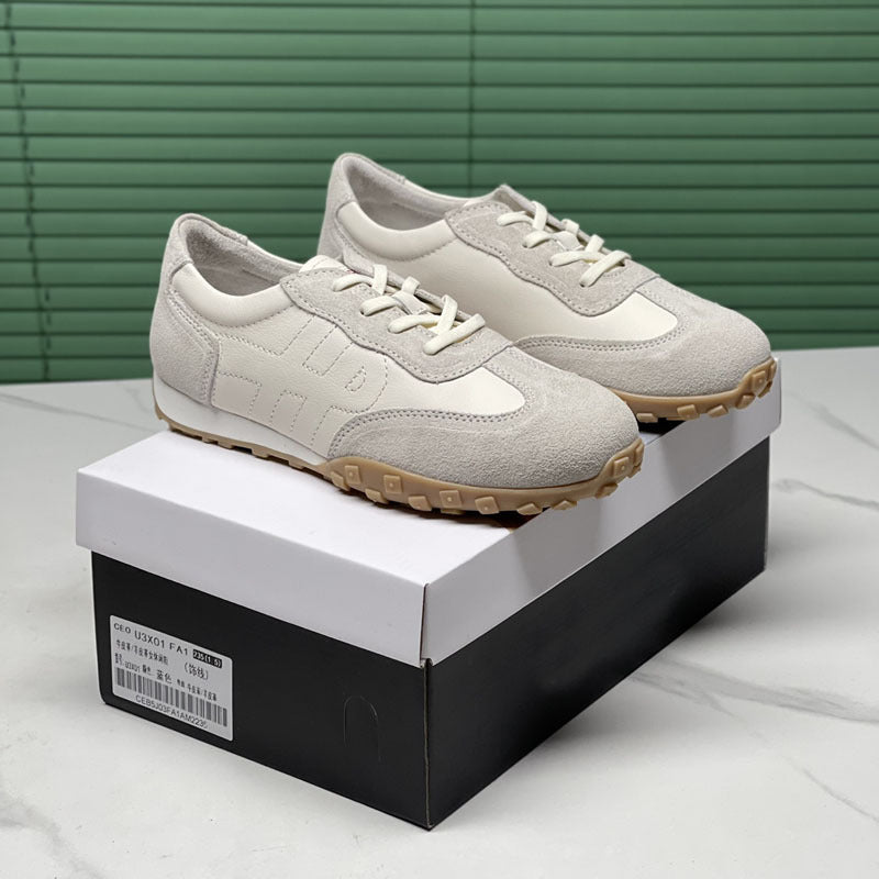Damen Sportliche Sneaker mit hochwertigem Wildleder-Obermaterial und rutschfester Sohle EB