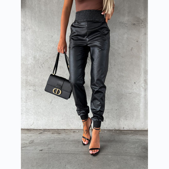 Damen Kunstleder-Hose mit elastischem Bund und schmalem Schnitt EB