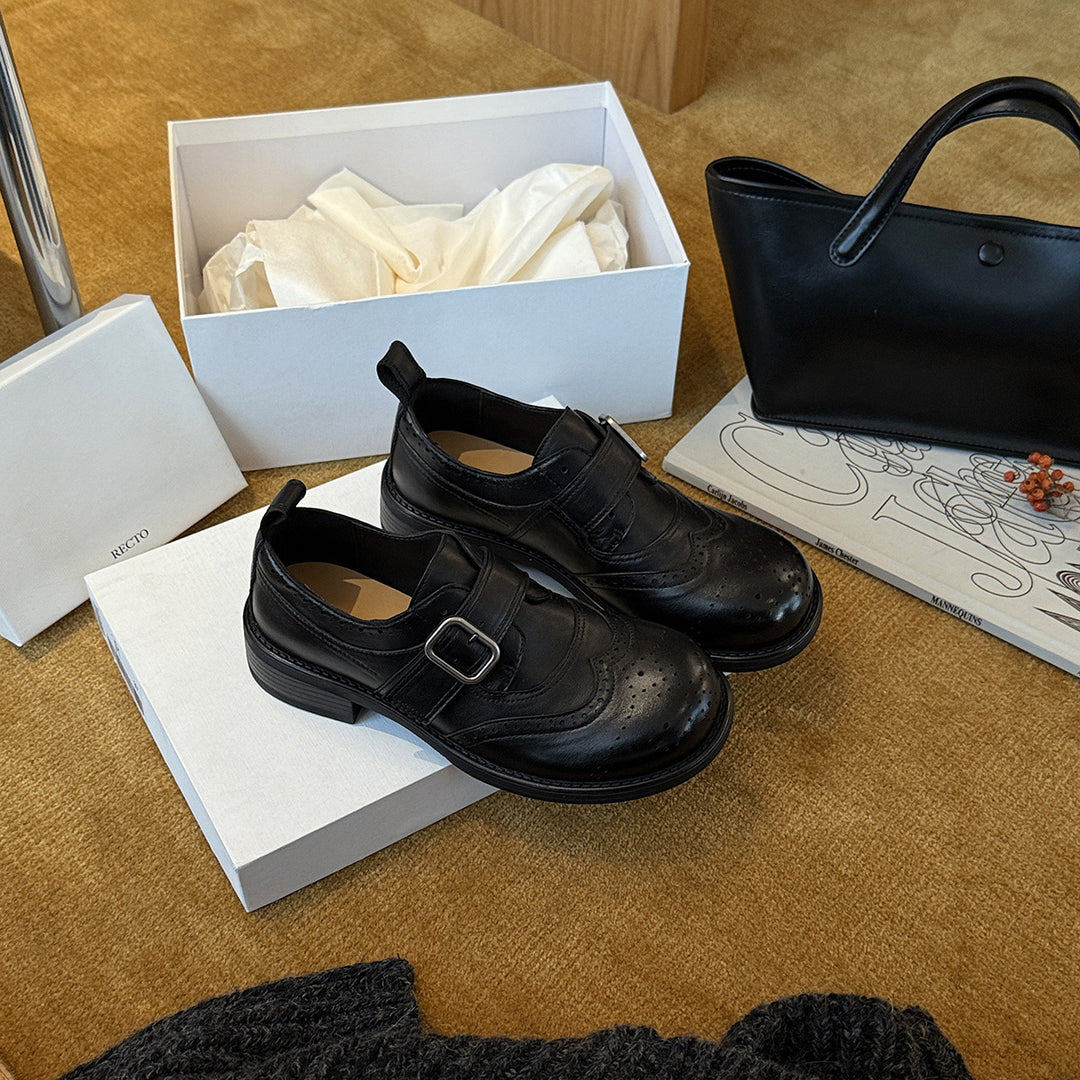 Damen Klassische Schnürschuhe mit dekorativer Schnalle und durchbrochenem Design EB