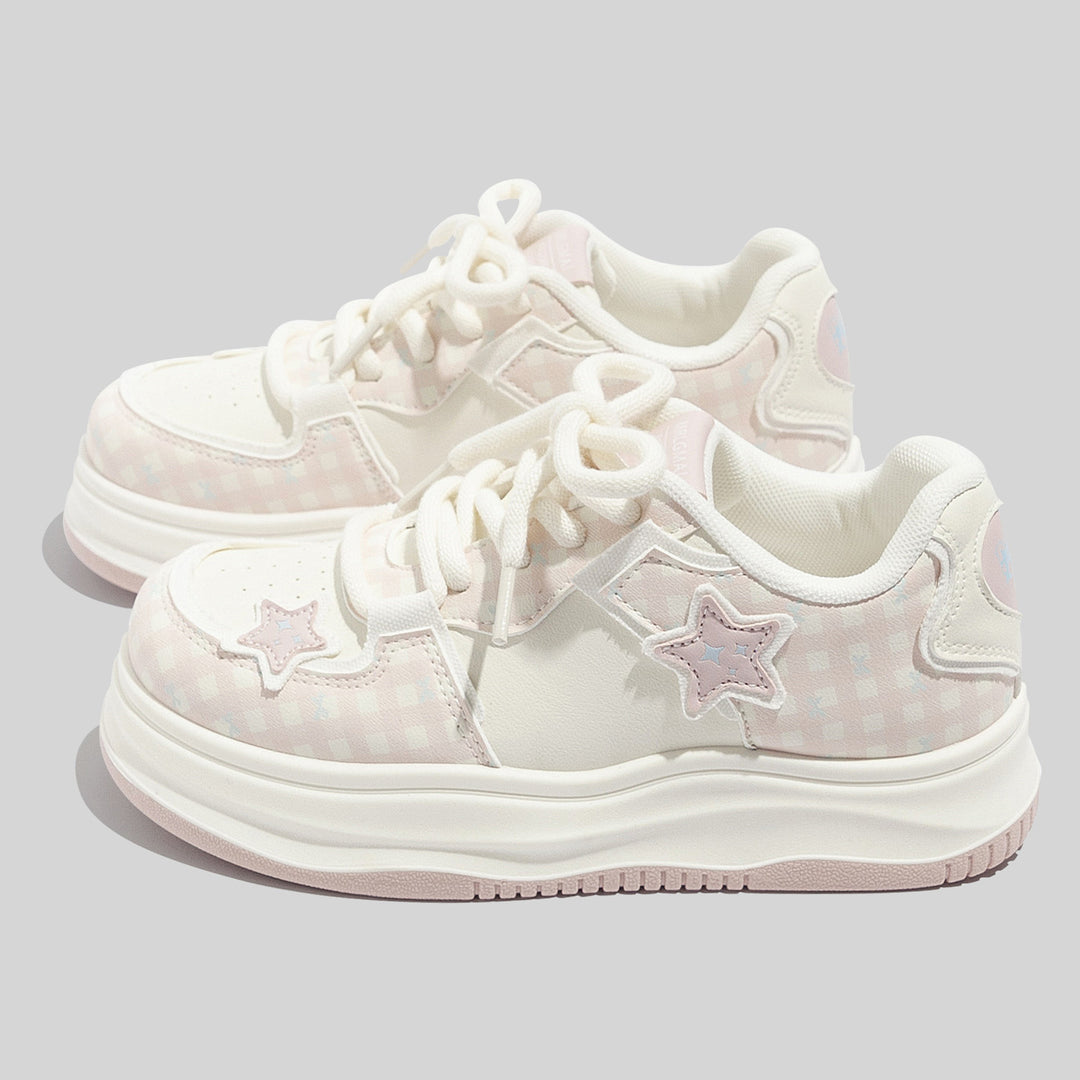Damen Sportliche Sneakers mit verspieltem Sternen-Motiv und atmungsaktiver Oberflächenstruktur EB
