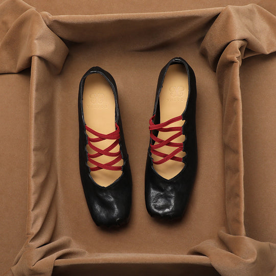 Damen Ballerina-Schuhe mit raffiniertem Schnürdesign und weicher Lederoberfläche EB
