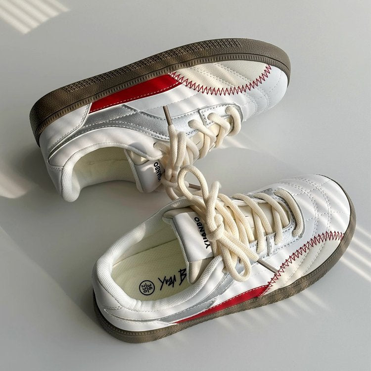 Damen Sportliche Sneakers mit gepolsterter Sohle und einzigartigem Design EB