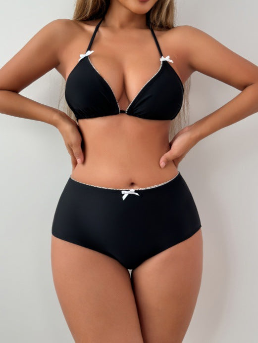 Damen Hochgeschnittener Bikini mit feinen Details EB