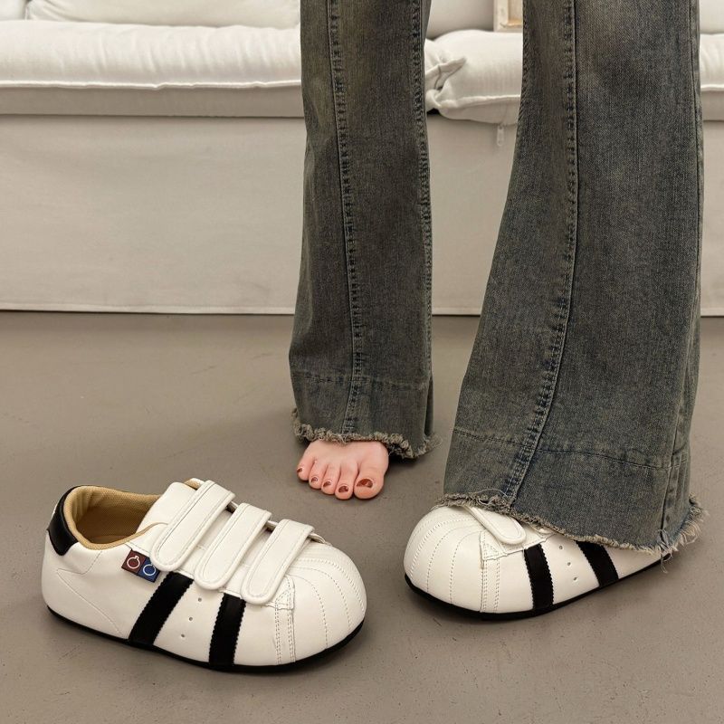 Damen Sneakers mit praktischem Klettverschluss und robustem Obermaterial EB