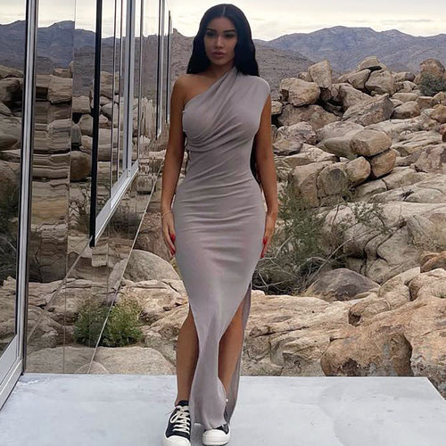 Damen Elegantes Maxikleid mit asymmetrischem Ausschnitt und figurbetonter Silhouette EB