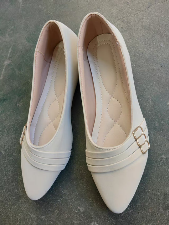 Damen elegante spitze Ballerinas mit dekorativem Schnallen-Design EB