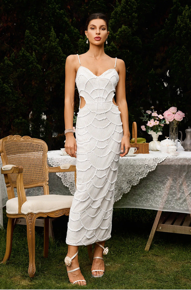 Damen Elegantes Midi-Kleid mit rückseitigen Cut-Outs und dekorativem Wellendesign EB