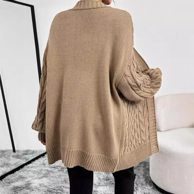 Damen Strickjacke mit hochwertiger Zopfmuster-Optik und praktischen Knopfdetails EB