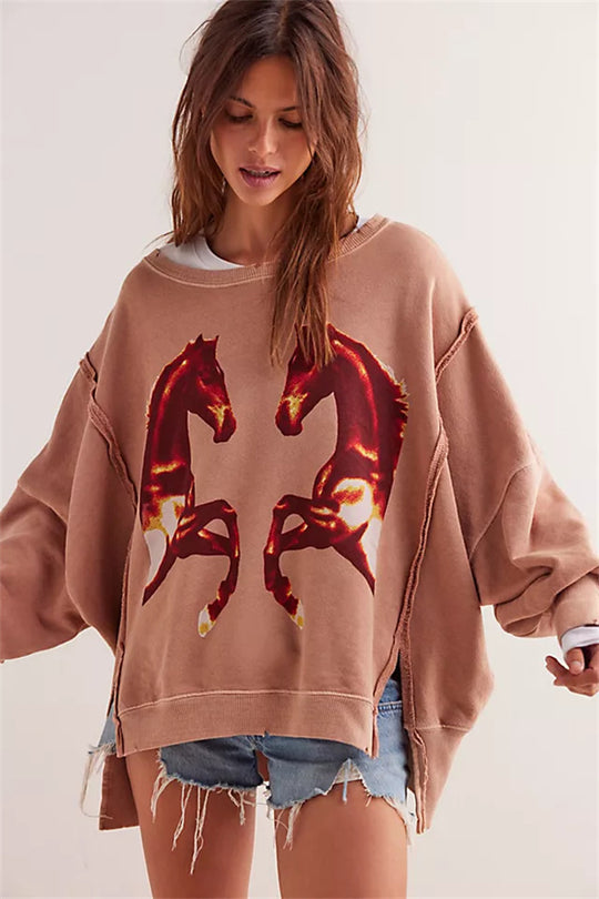Damen oversized Sweatshirt mit Rüben-Print, ausgefransten Nahtakzenten und Daumenlochärmeln Eichborn Berlin